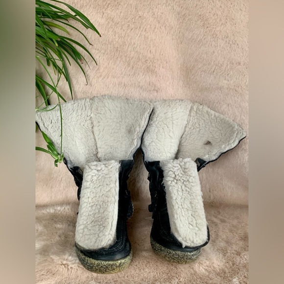 Mukluks black winter boots - Picture 6 of 10